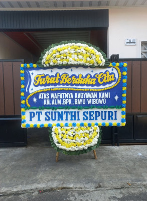 Papan Bunga Duka di Sitelu Tali Urang Julu